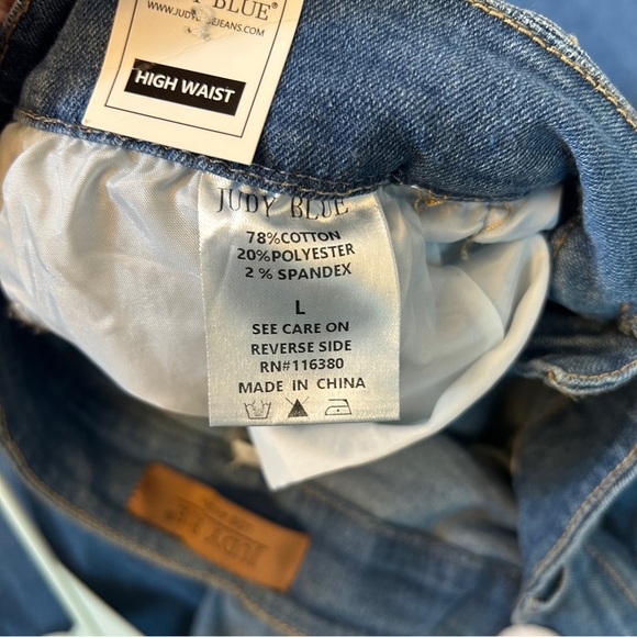NWT Judy Blue Size Large High Waisted Distressed Blue Jeans - Picture 5 of 6